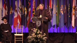 Lowry urges students and Lipscomb to push against the tide at convocation