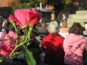 Lipscomb hosts memorial service at bell tower, commemorating 9/11