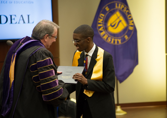 Lipscomb awards first certificates to three IDEAL students