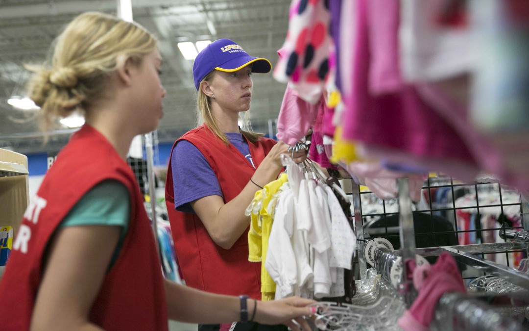 Students celebrate 10th anniversary of service day