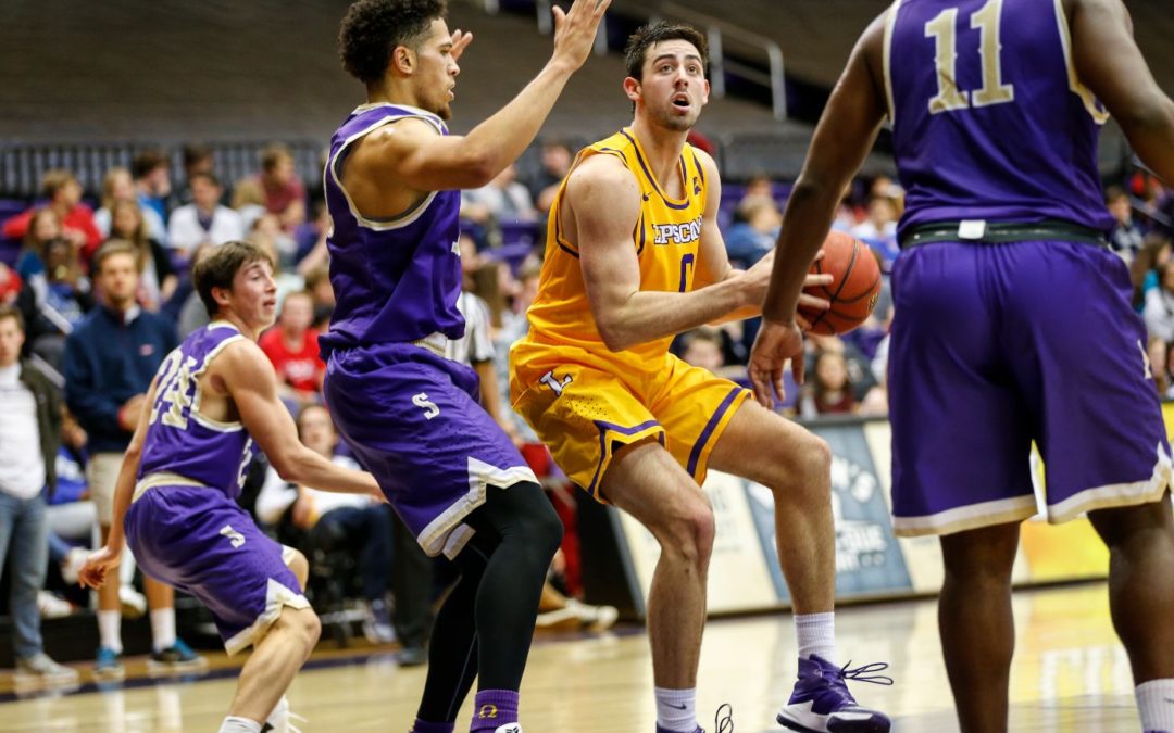 Men’s basketball overtakes Sewanee Tigers 96-53