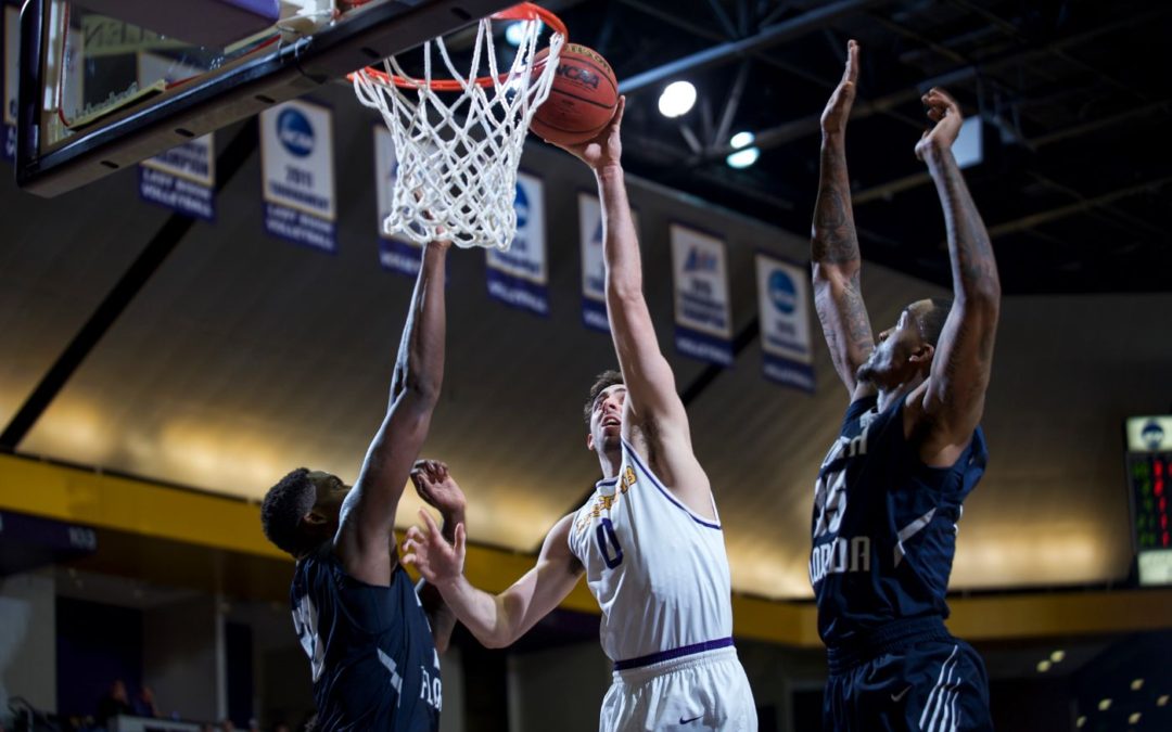 UNF’s Moore scores career-high 39 to down Bisons