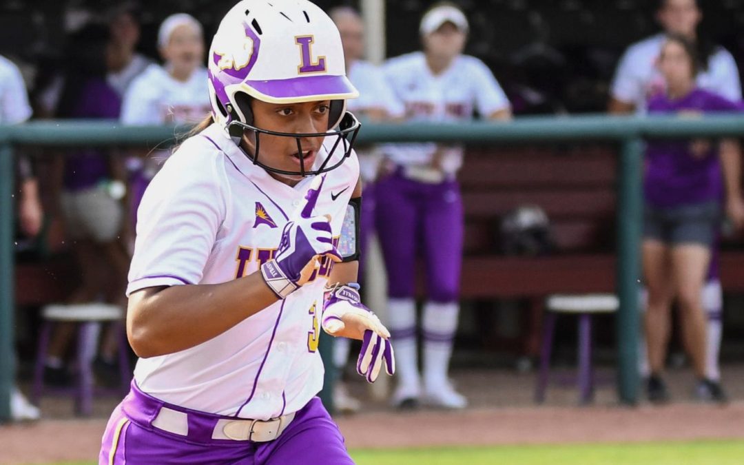 Big hits, strong pitching lead Lipscomb to 12-0 victory over Chattanooga