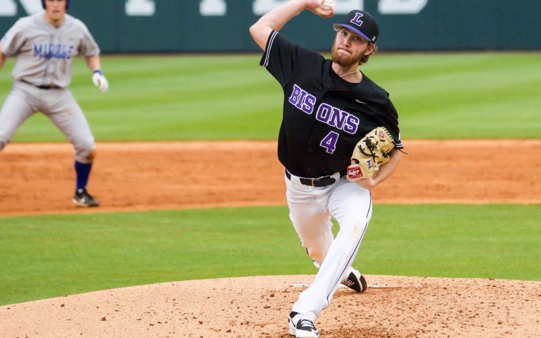 Baseball loses weekend series against North Florida, 2-1