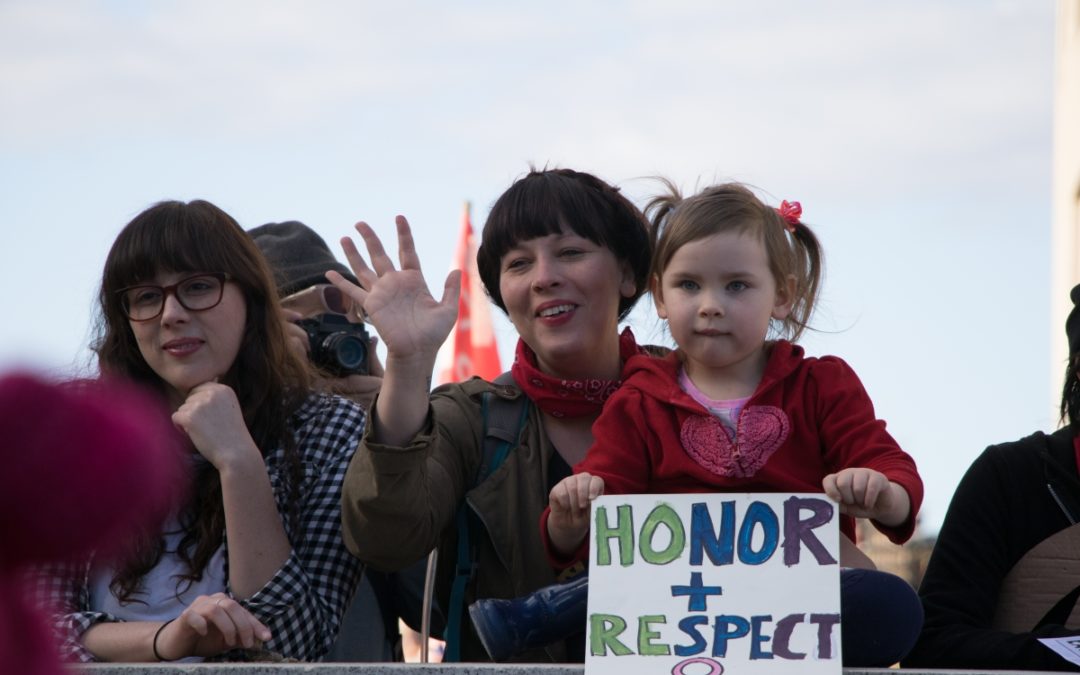 Thousands rally for women’s rights, protest against President Trump at Tennessee Women’s March