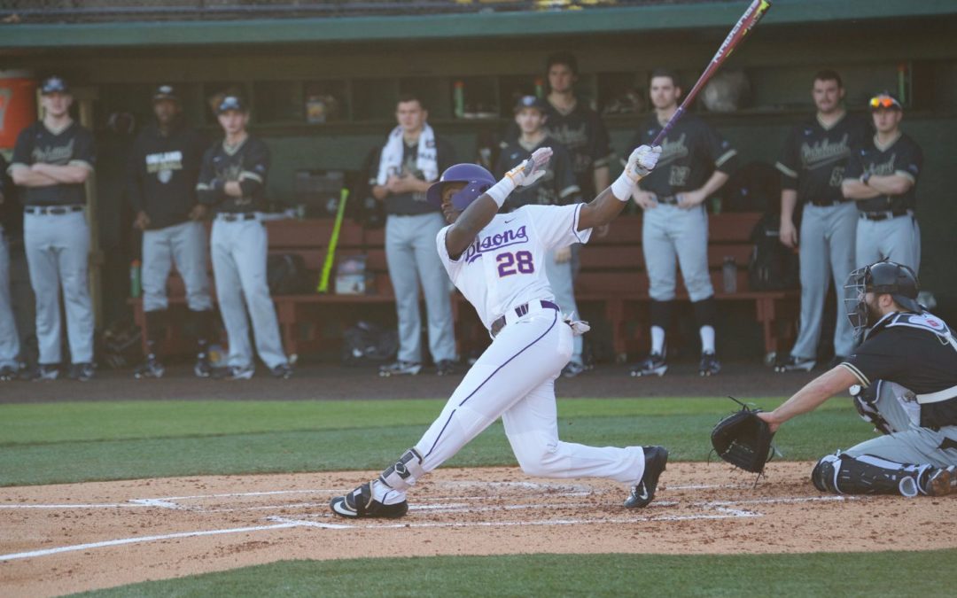 Bisons baseball beats UNCG at home after losing three consecutive games