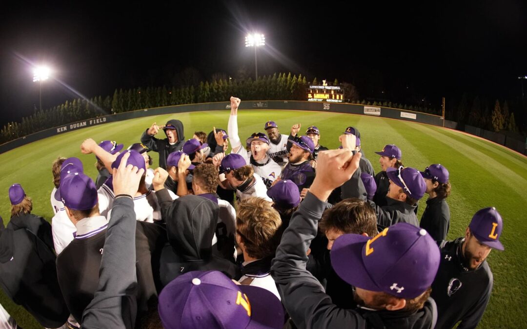 Baseball wins extra innings classic against Kennesaw State in conference opener