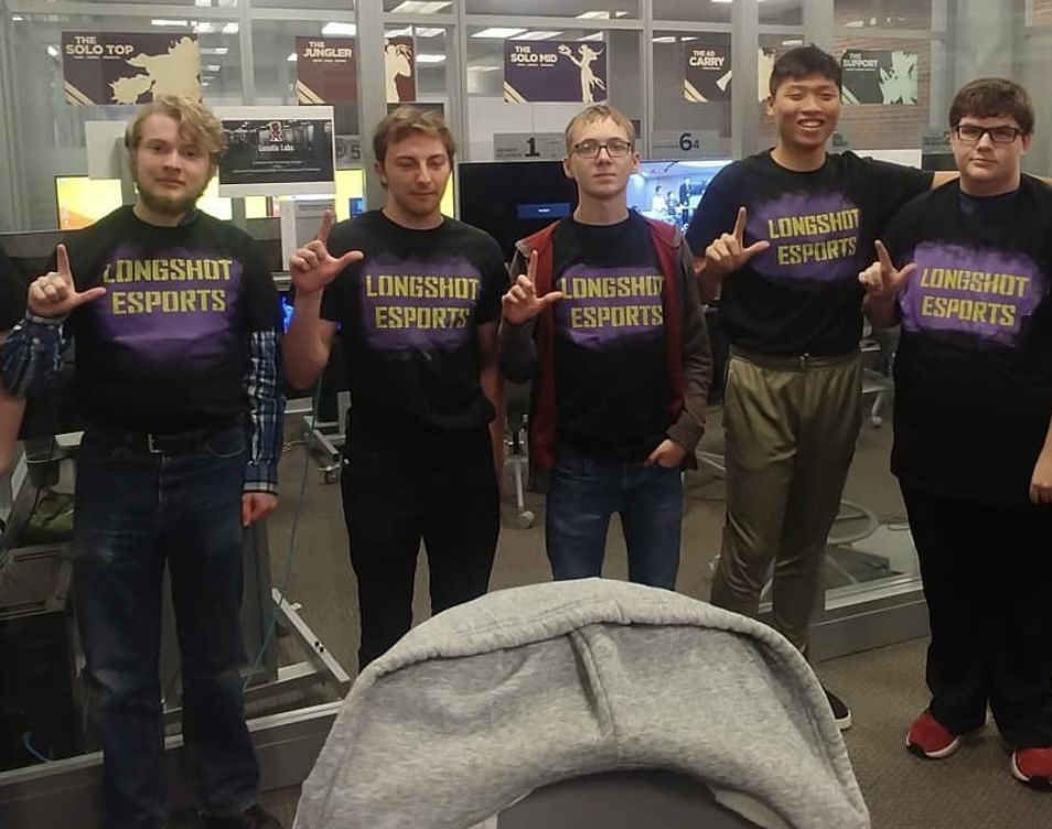 Junior eSports player says "game on" to leadership, communitybuilding