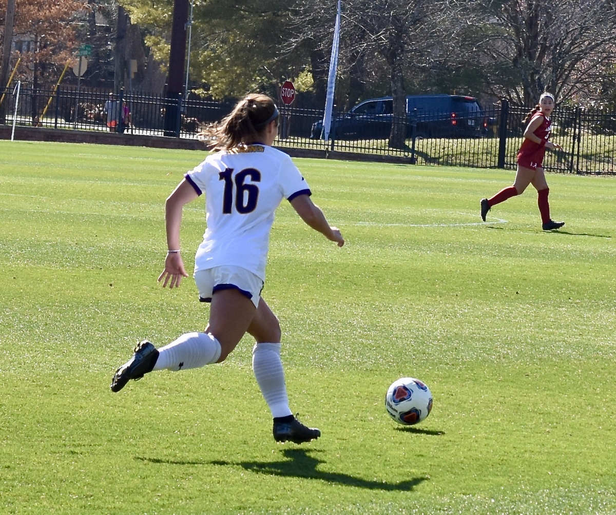 women’s soccer drops home match against Alabama Lumination
